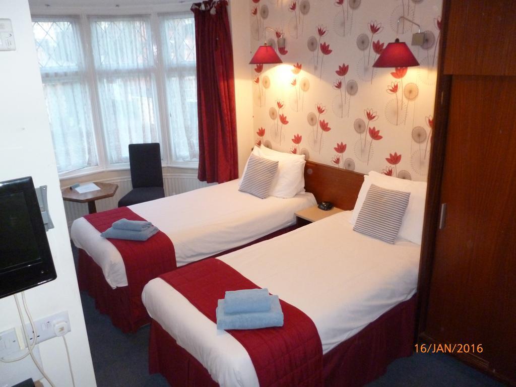 Grange Lodge Hotel - B&B Londra Cameră foto