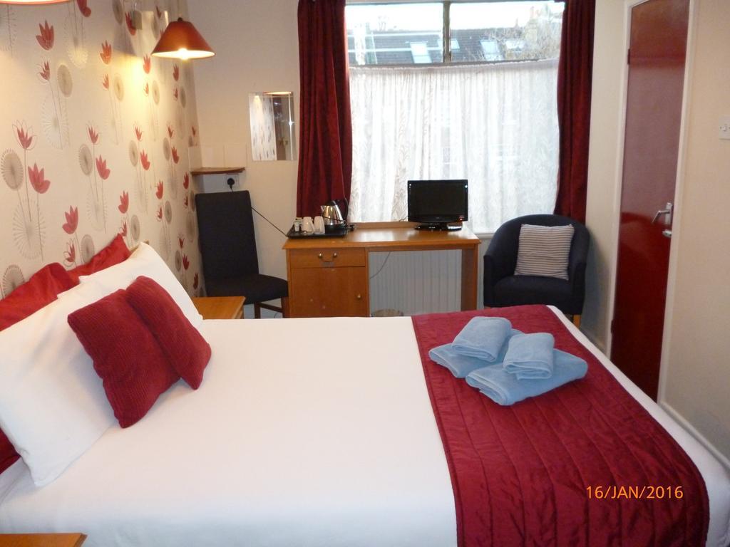 Grange Lodge Hotel - B&B Londra Cameră foto