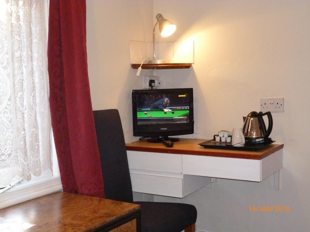 Grange Lodge Hotel - B&B Londra Cameră foto