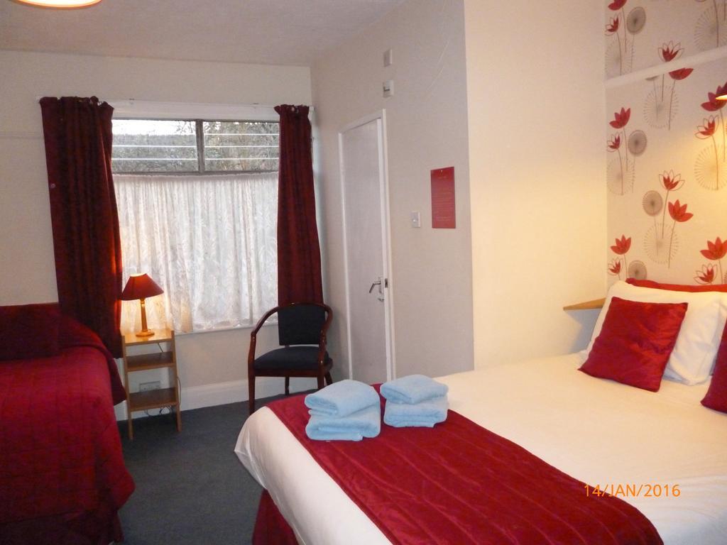 Grange Lodge Hotel - B&B Londra Cameră foto